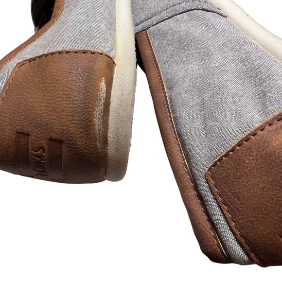 TOMS Men’s Classic Grey Chambray / Synthetic Leather Trim Slip-on Size 11 - Picture 10 of 14